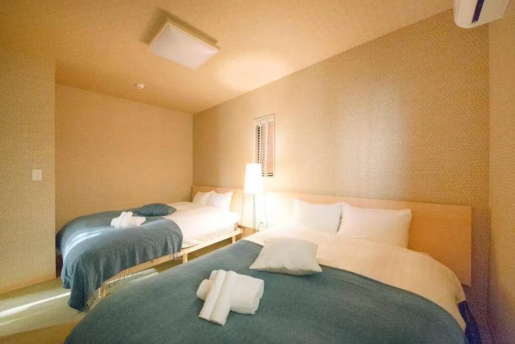 Ciel-Home Tokyo 0*,
